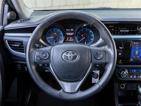 Used 2015 Toyota Corolla S FWD image 32
