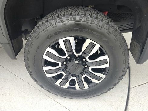 Used 2025 GMC Sierra 2500 Denali Ultimate image 30