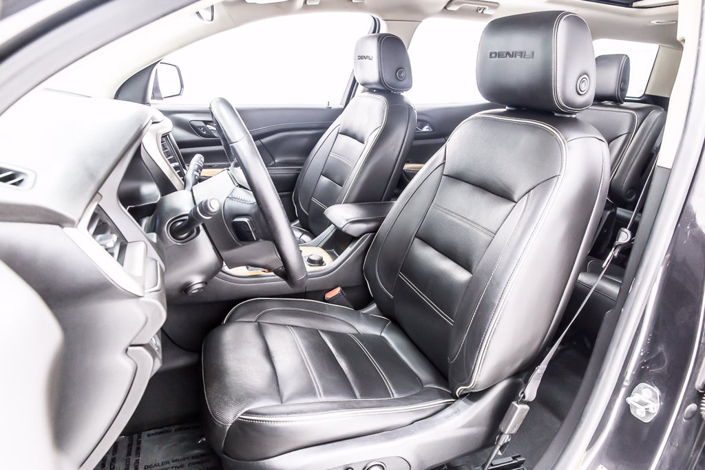 Used 2019 GMC Acadia Denali w/ Technology Package FWD image 27