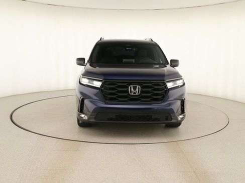 Used 2023 Honda Pilot Sport image 11