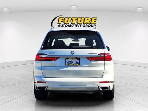Used 2022 BMW X7 xDrive40i w/ Premium Package AWD/4WD image 5