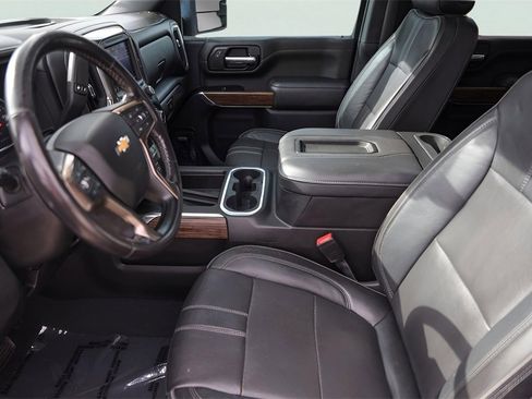 Used 2022 Chevrolet Silverado 3500 High Country w/ Z71 Off-Road Package image 12