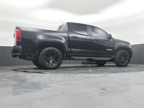 Used 2022 Chevrolet Colorado Z71 w/ Z71 Midnight Edition image 38