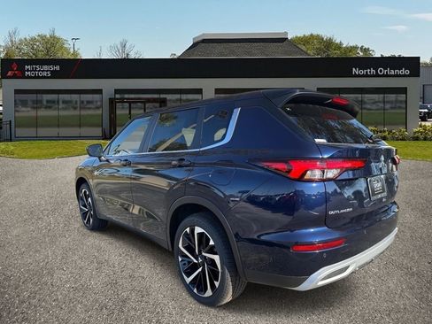 New 2025 Mitsubishi Outlander SE AWD/4WD image 6