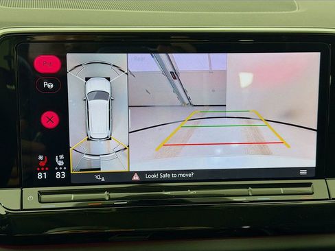 Used 2025 Volkswagen Atlas SEL Premium R-Line image 15