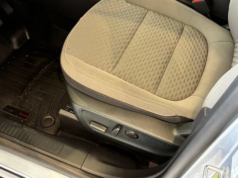 Used 2022 Ford Escape SE w/ Convenience Package AWD/4WD image 17