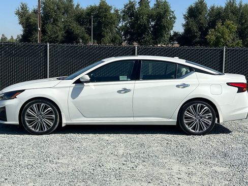 Used 2023 Nissan Altima 2.5 SL FWD image 6
