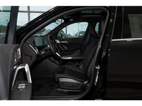 New 2025 BMW X1 xDrive28i w/ Premium Package image 59