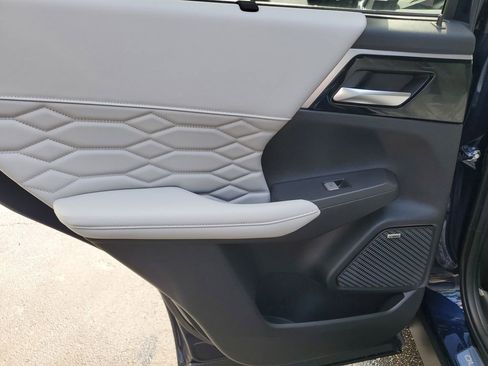 New 2026 Mitsubishi Outlander SEL AWD/4WD image 12