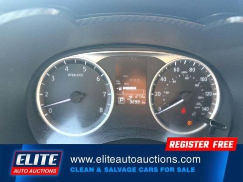 Used 2021 Nissan Versa S FWD image 14