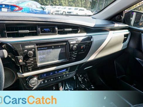 Used 2015 Toyota Corolla LE FWD image 23