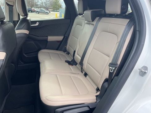 Used 2020 Ford Escape SEL image 13