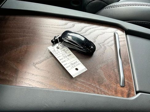 Used 2019 Tesla Model X 100D image 11