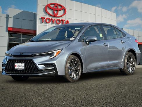 Certified 2026 Toyota Corolla SE w/ SE Package image 7