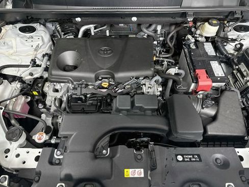 Used 2022 Toyota RAV4 XLE Premium FWD image 23