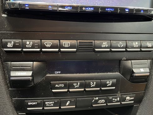 Used 2012 Porsche 911 Carrera S image 8