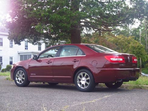 Used 2006 Lincoln Zephyr FWD image 3