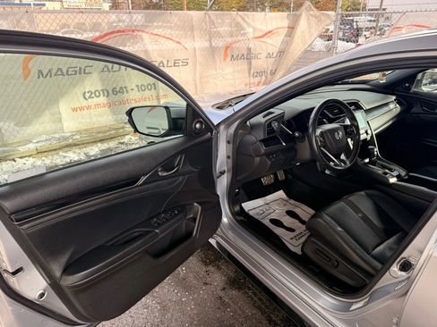 Used 2020 Honda Civic Sport Touring image 14