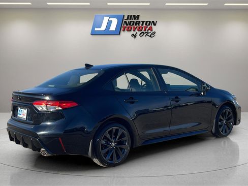 Used 2024 Toyota Corolla SE image 5