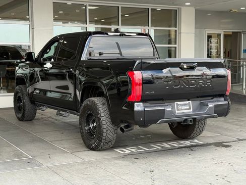 Used 2024 Toyota Tundra Platinum image 9