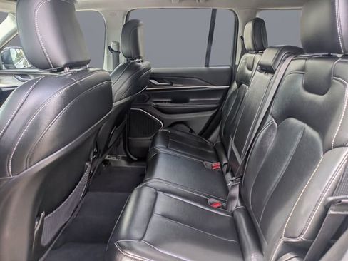 Used 2024 Jeep Grand Cherokee Limited 4xe image 14