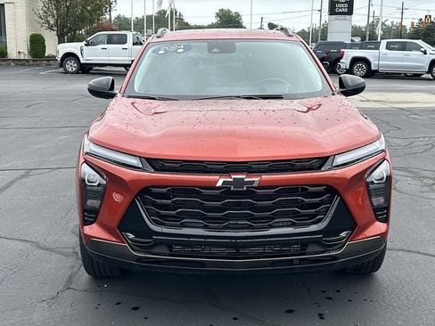 Certified 2024 Chevrolet Trax ACTIV w/ Driver Confidence Package FWD image 3