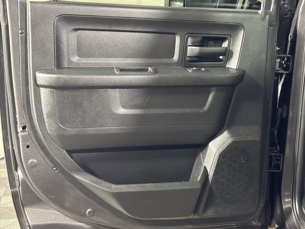 Used 2018 RAM 2500 Tradesman w/ Chrome Appearance Group AWD/4WD image 18