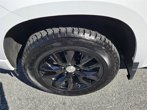 Used 2023 Chevrolet Silverado 1500 Custom w/ LPO, Dark Essentials Package image 18