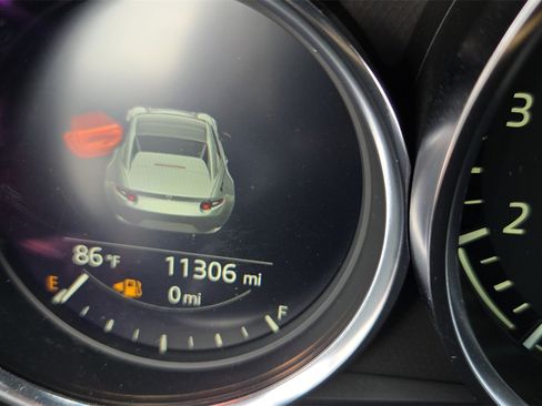 Used 2023 MAZDA MX-5 Miata Grand Touring image 12