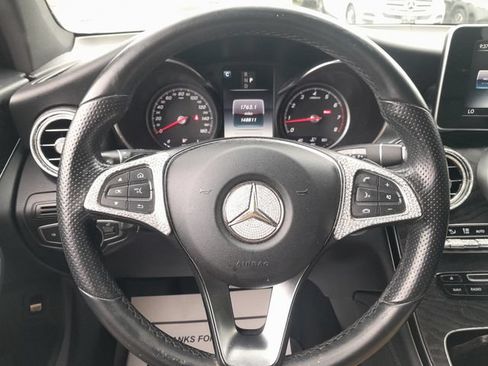 Used 2017 Mercedes-Benz GLC 300 4MATIC image 6