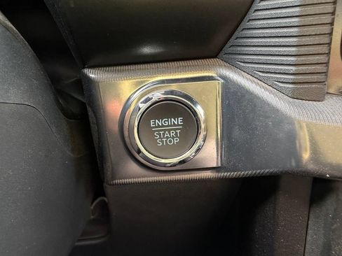 Used 2025 Ford F150 Raptor AWD/4WD image 11