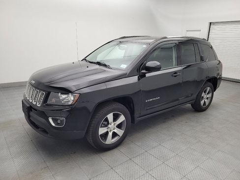 Used 2016 Jeep Compass High Altitude AWD/4WD image 2