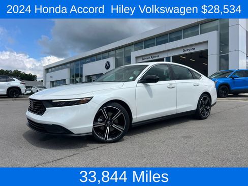 Used 2024 Honda Accord Sport image 1