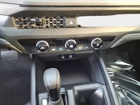 Used 2023 Honda Accord LX image 16