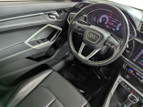 Certified 2023 Audi Q3 2.0T Premium w/ Convenience Package AWD/4WD image 9