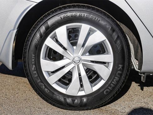 Certified 2025 Nissan Versa S w/ Trunk Package image 11