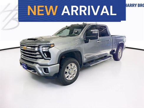 Used 2025 Chevrolet Silverado 3500 High Country AWD/4WD image 1