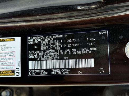 Used 2025 Toyota 4Runner TRD Pro AWD/4WD image 39