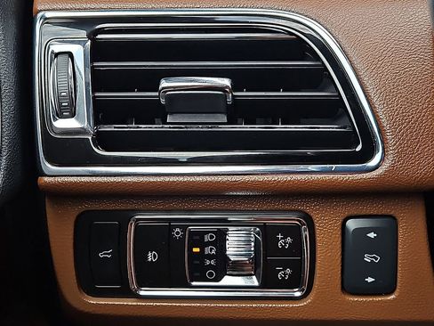 Used 2023 Lincoln Navigator Reserve AWD/4WD image 22