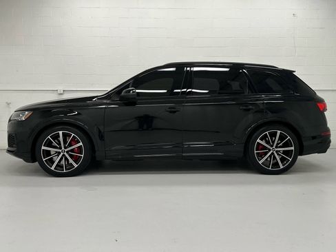Used 2023 Audi SQ7 Prestige w/ Sport Package image 3