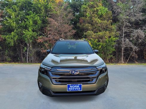 New 2026 Subaru Forester Premium AWD/4WD image 2