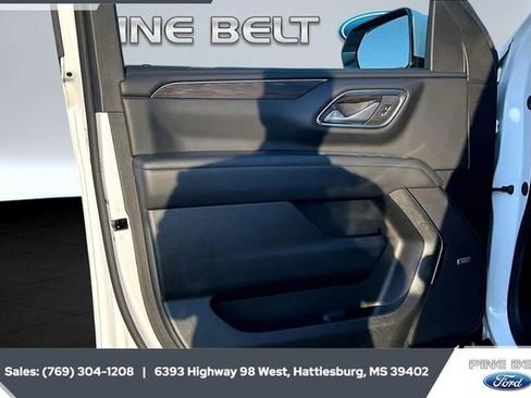 Used 2024 Chevrolet Tahoe LT image 17