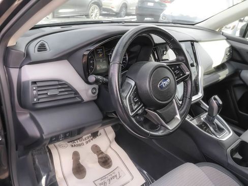 Used 2022 Subaru Outback Premium image 15