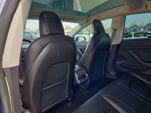 Used 2018 Tesla Model 3 image 16