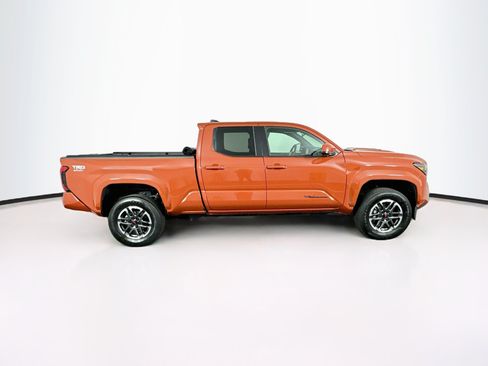 Used 2025 Toyota Tacoma TRD Sport AWD/4WD image 10