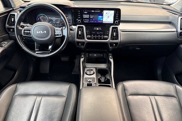 Certified 2023 Kia Sorento EX FWD image 18