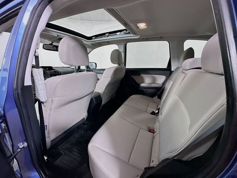 Used 2016 Subaru Forester 2.5i Premium w/ All-Weather Package image 4