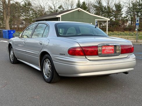 Used 2002 Buick Le Sabre Custom w/ Prestige Pkg image 9