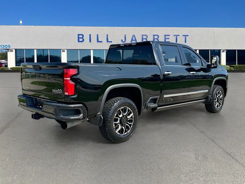 Used 2024 Chevrolet Silverado 2500 High Country w/ High Country Premium Package AWD/4WD image 7