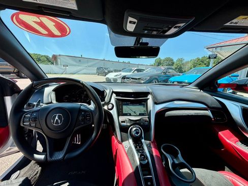 Used 2017 Acura NSX AWD/4WD image 12